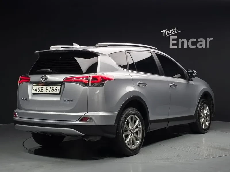 Toyota Rav4 2.5 2Wd 4Th Generation, снимка 5 - Автомобили и джипове - 56130918