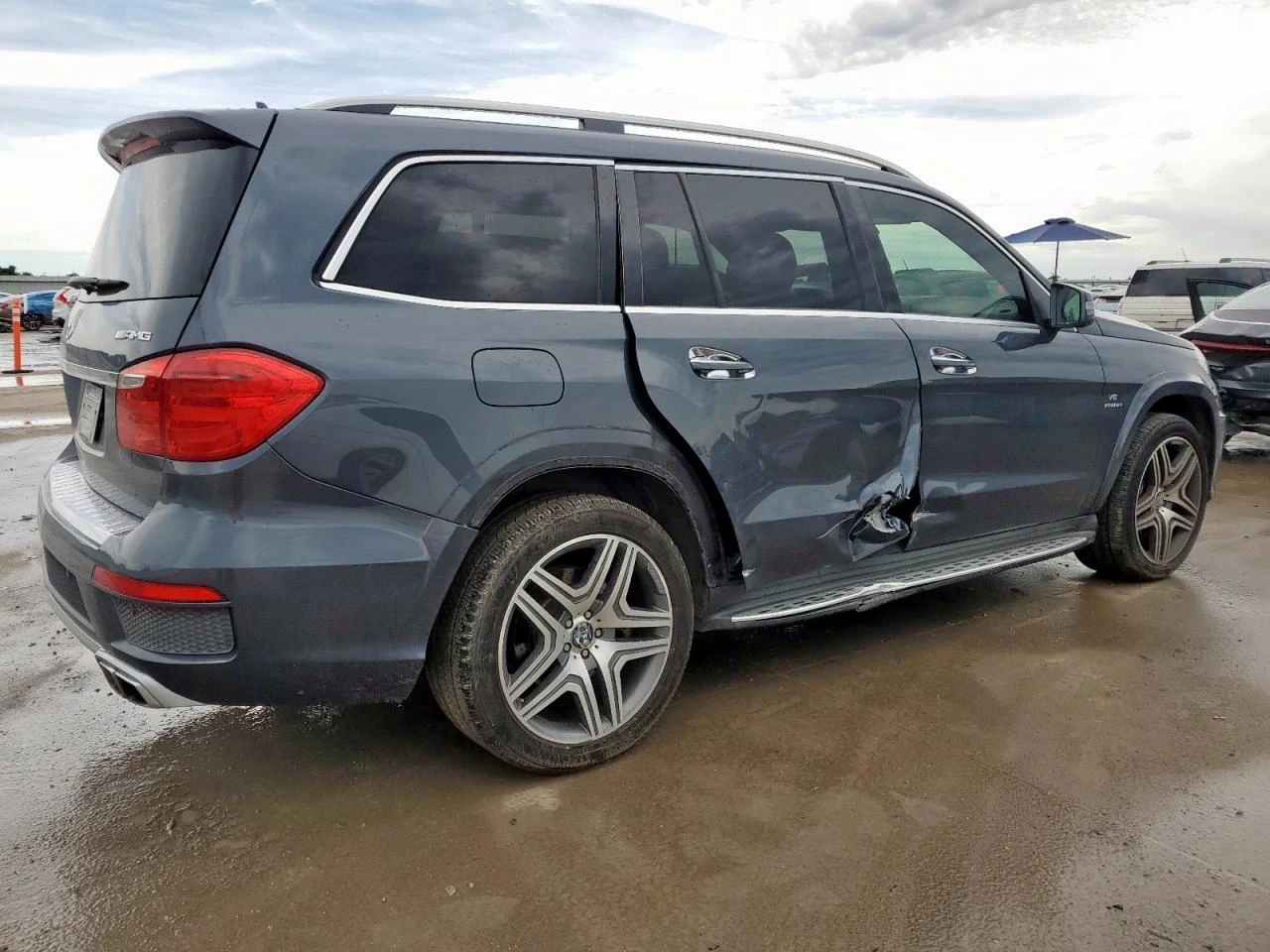 Mercedes-Benz GL 63 AMG 2015 MERCEDES-BENZ GL 63 AMG - изображение 6