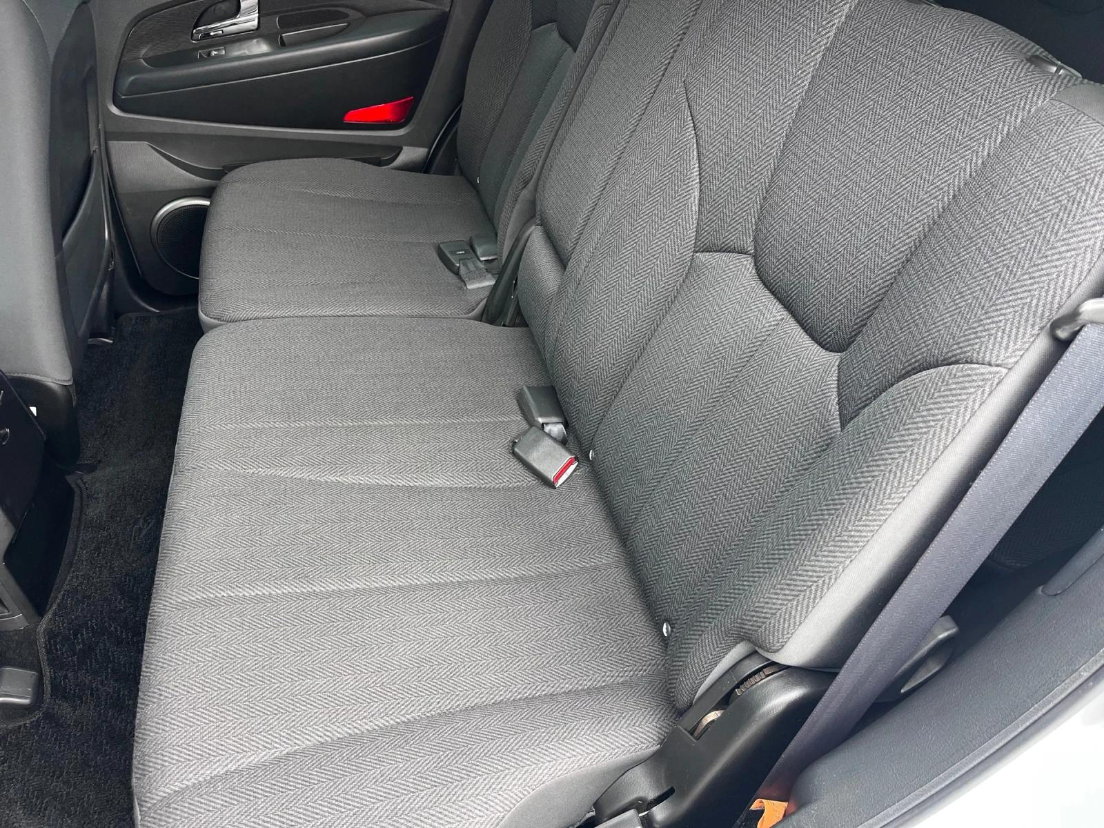 SsangYong Rexton Facelift 76.000km / 6+ 1 / 44 | Mobile.bg   14