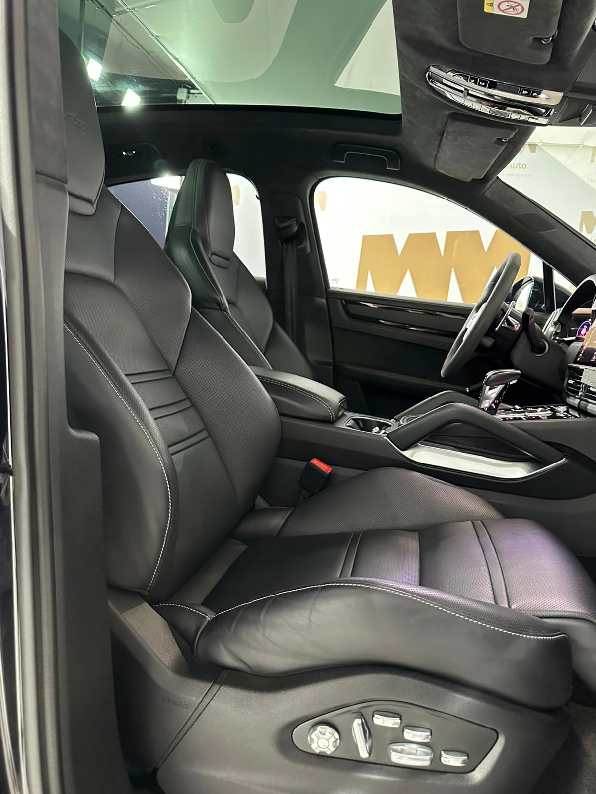 Porsche Cayenne Coupe Turbo Ceramic* Burm* HuD* Pano* Вентилация - изображение 9