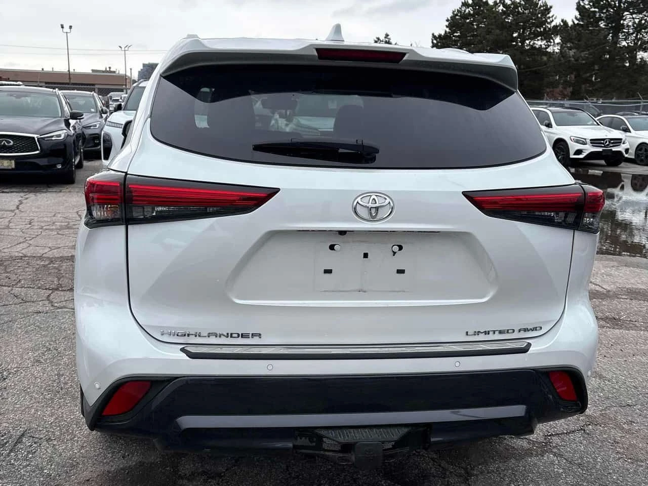 Toyota Highlander * AWD * КАМЕРА * ПОДГРЕВИ * ОБДУХВАНЕ * ПАМЕТ, снимка 4 - Автомобили и джипове - 54084687