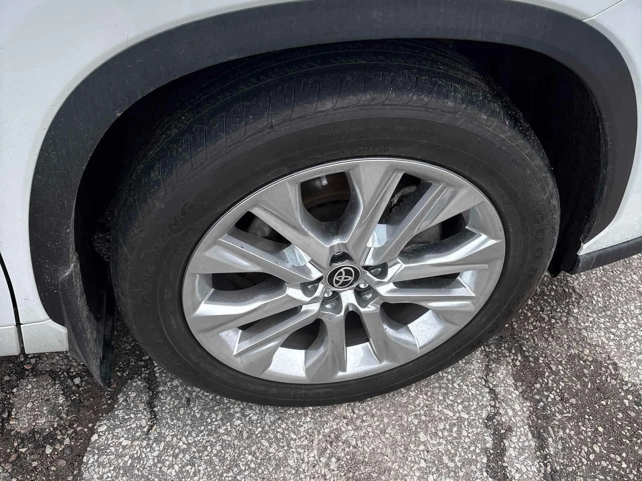 Toyota Highlander * AWD * КАМЕРА * ПОДГРЕВИ * ОБДУХВАНЕ * ПАМЕТ, снимка 7 - Автомобили и джипове - 54084687