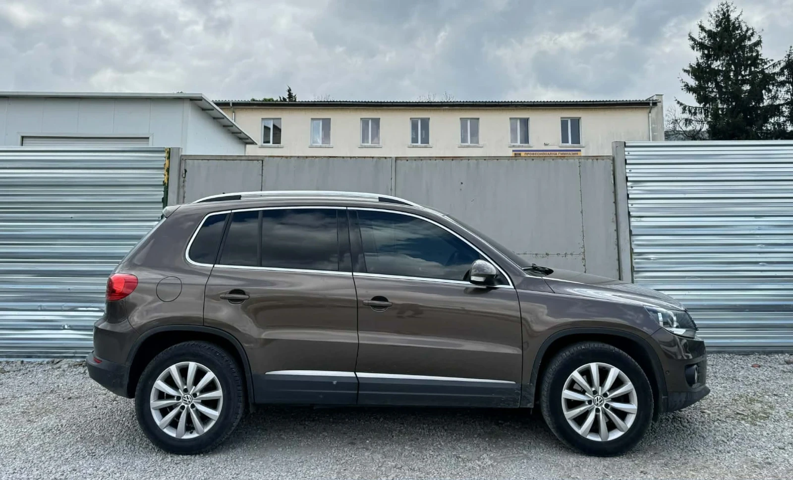 VW Tiguan HIGHLINE, снимка 4 - Автомобили и джипове - 54286710