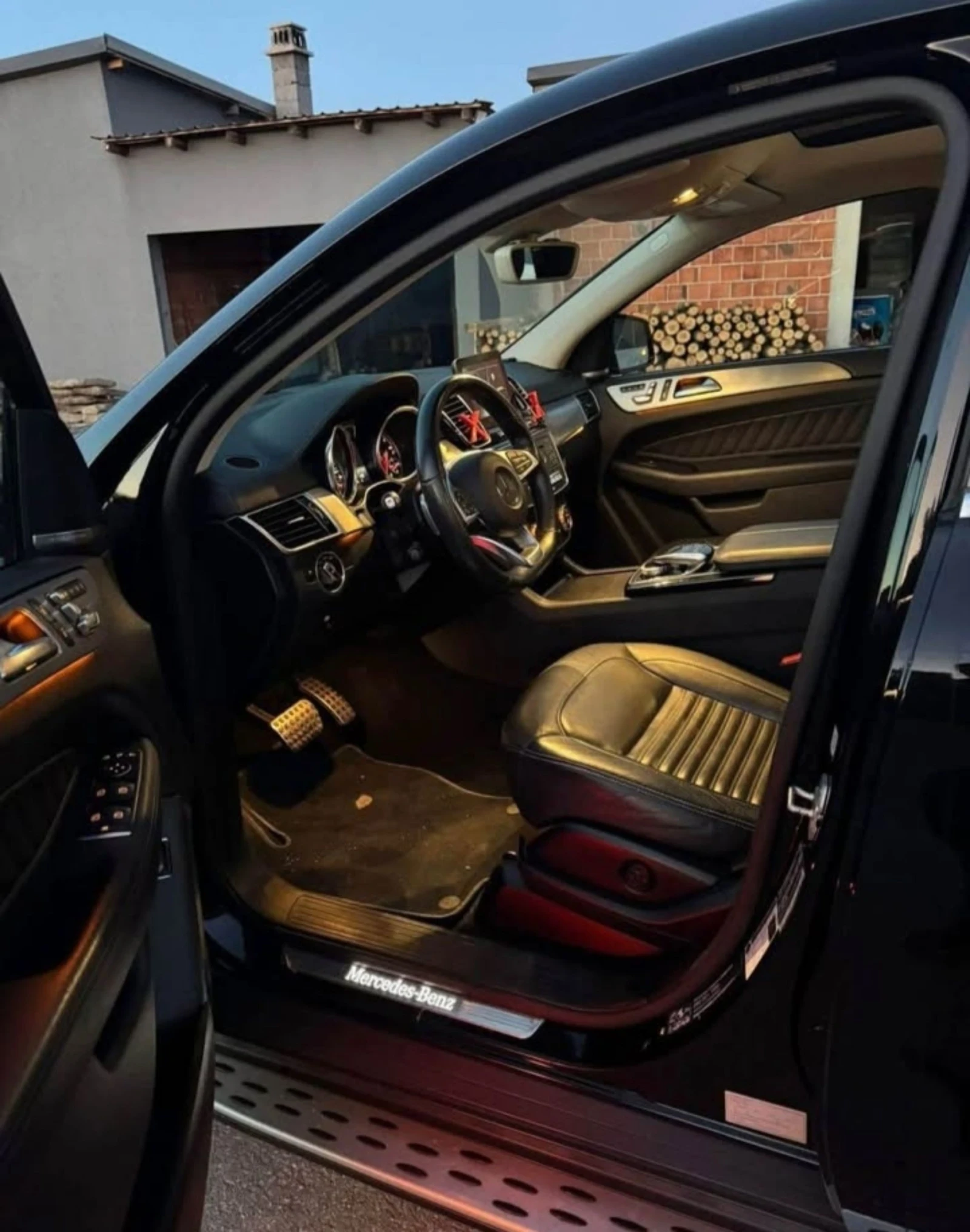 Mercedes-Benz GLE 350 COUPE, снимка 9 - Автомобили и джипове - 54529072