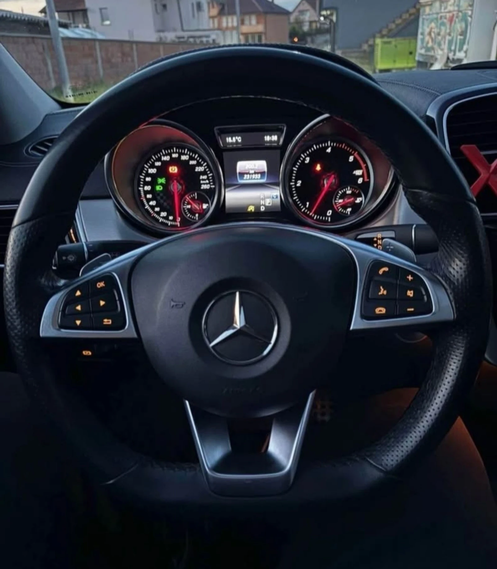 Mercedes-Benz GLE 350 COUPE, снимка 10 - Автомобили и джипове - 54529072