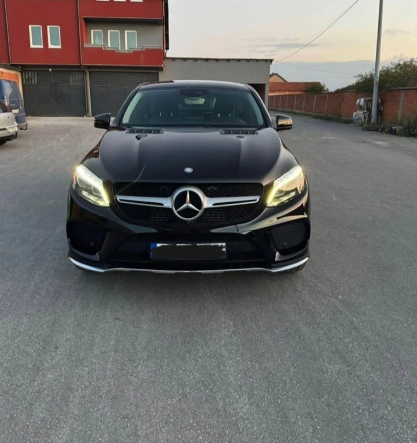 Mercedes-Benz GLE 350 COUPE, снимка 3 - Автомобили и джипове - 54529072