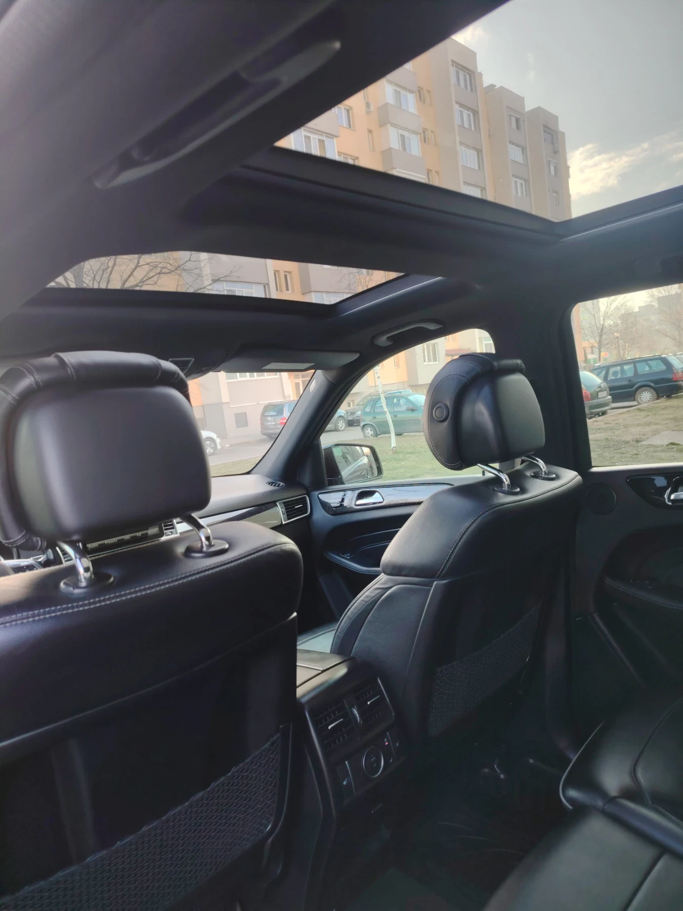 Mercedes-Benz ML 350 АМГ пакет , снимка 10 - Автомобили и джипове - 54801845
