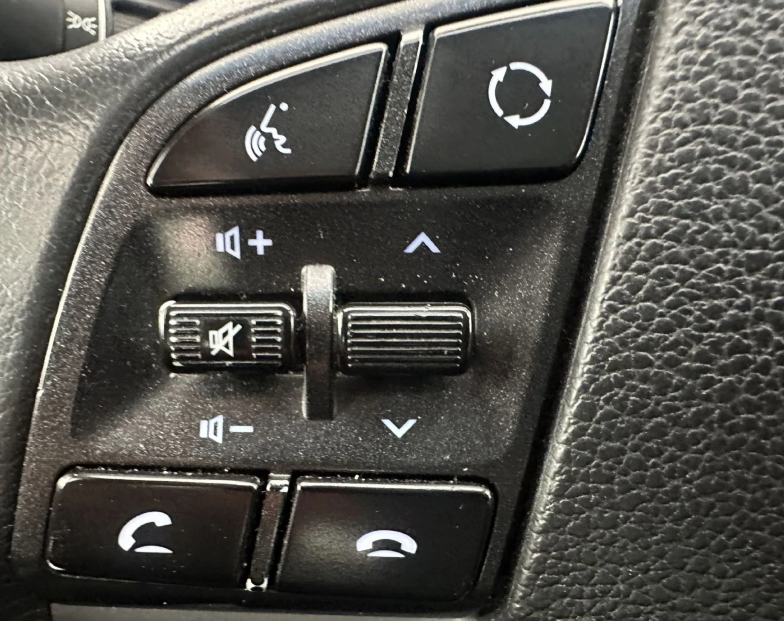 Hyundai Tucson 1, 6 CRDI IMPRESSION.136HP.KAMERA.LED.NAVI | Mobile.bg � ����������� 8