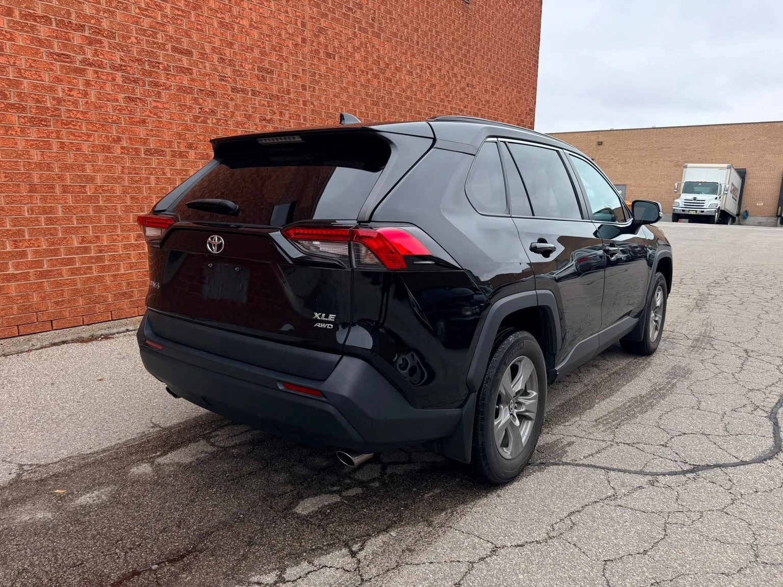 Toyota Rav4 XLE Цена до България & АвтоКредит, снимка 4 - Автомобили и джипове - 56047606