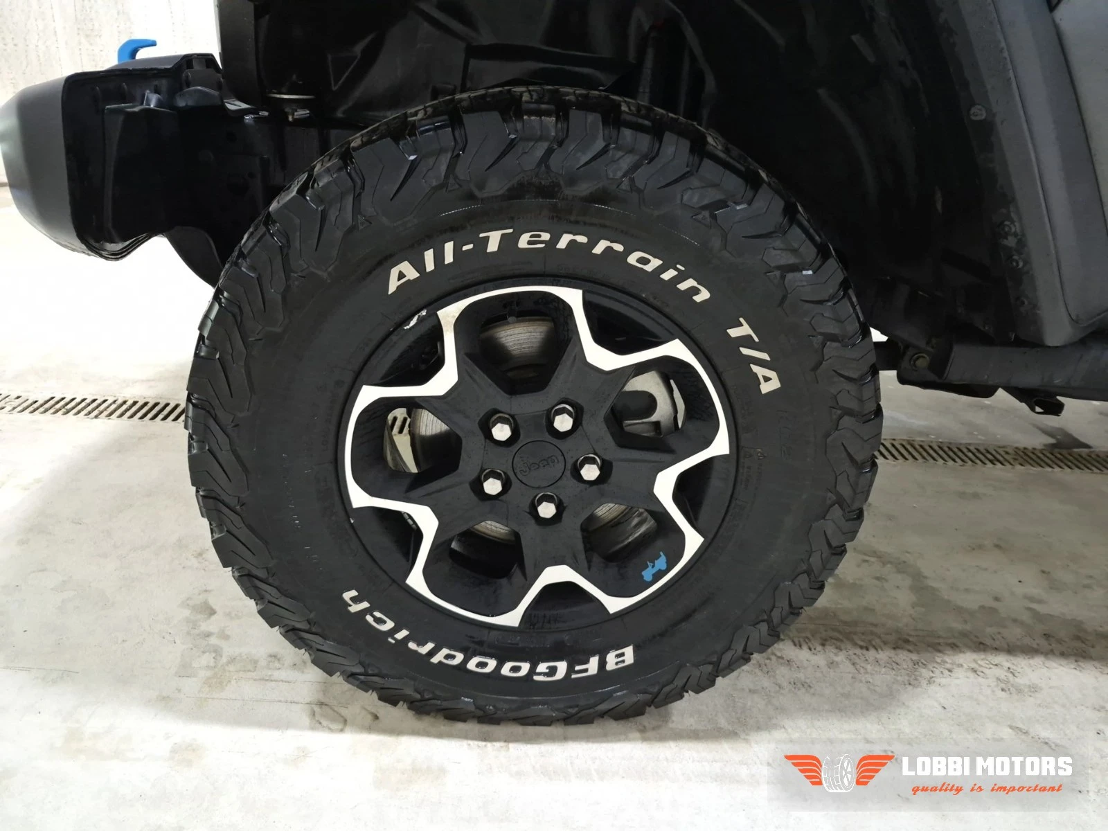 Jeep Wrangler, снимка 6 - Автомобили и джипове - 56295688