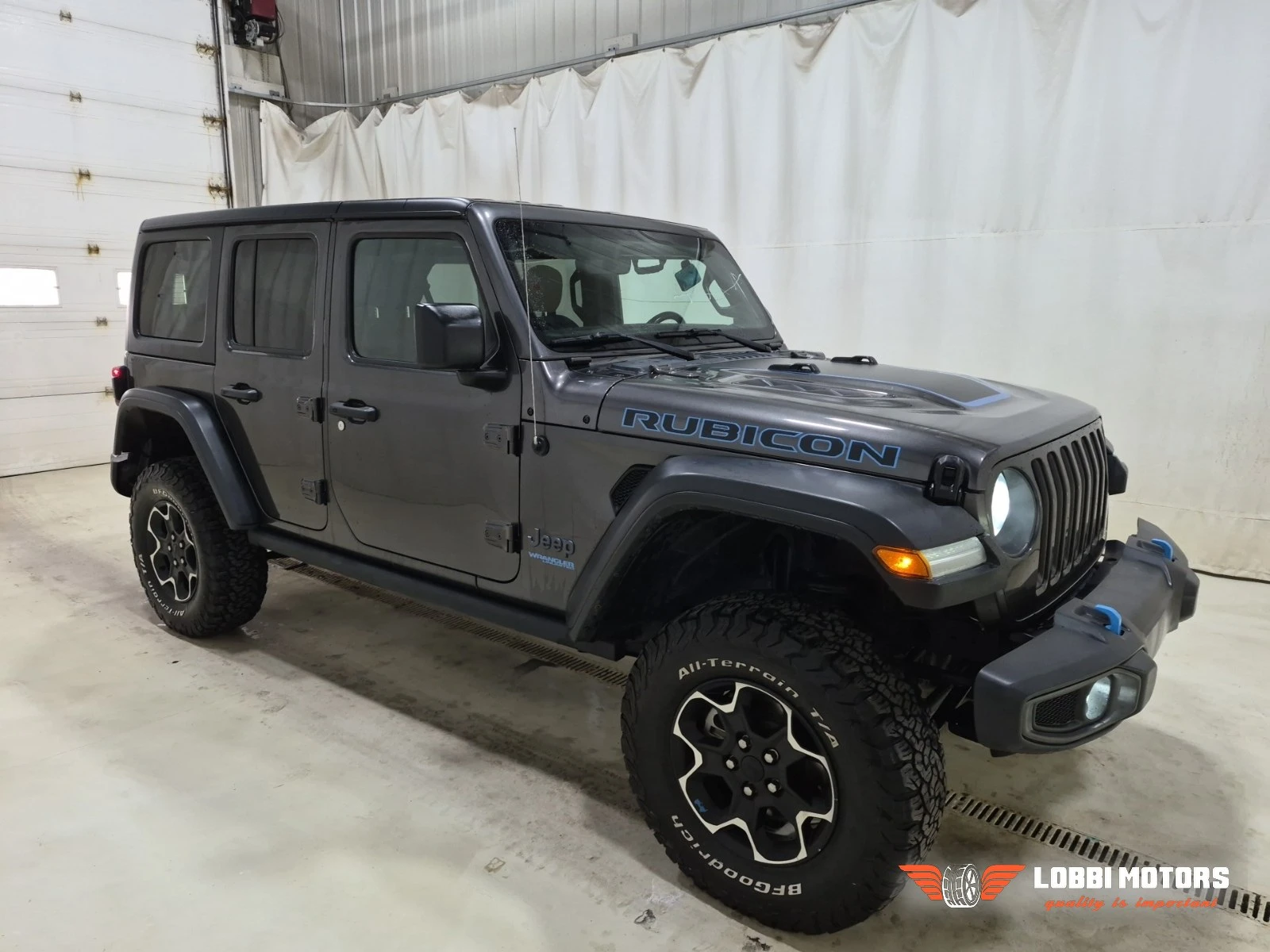 Jeep Wrangler, снимка 2 - Автомобили и джипове - 56295688