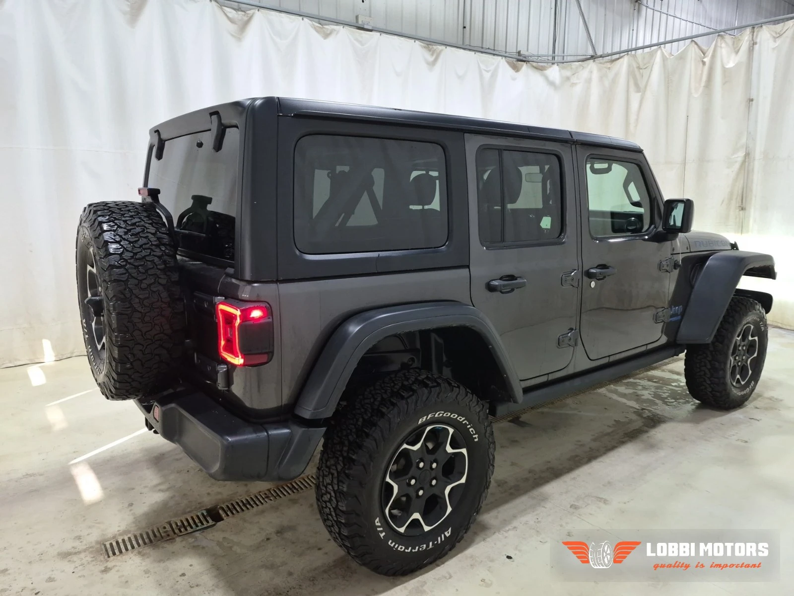 Jeep Wrangler, снимка 3 - Автомобили и джипове - 56295688