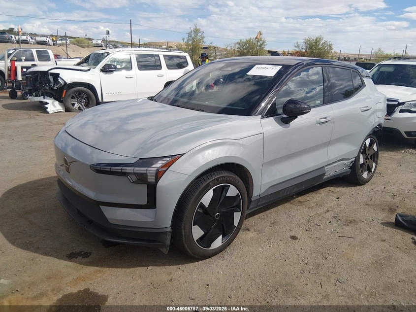 Volvo EX30 Plus Twin Motor Performance, Fully Electric | Mobile.bg � ����������� 2