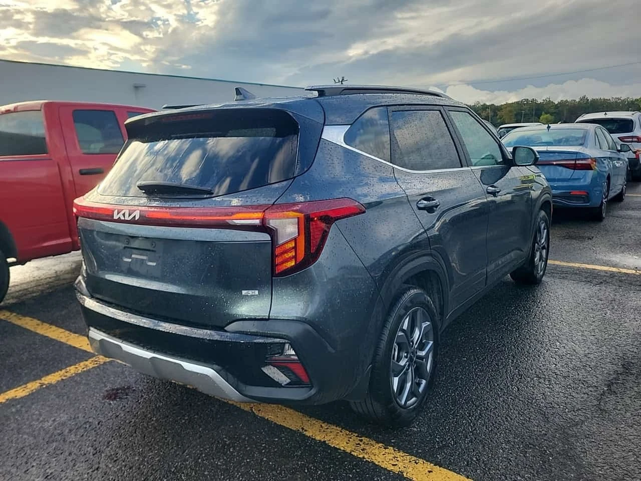 Kia Seltos * EX PREMIUM * CARFAX * ��� ������������ ������ | Mobile.bg � ����������� 3