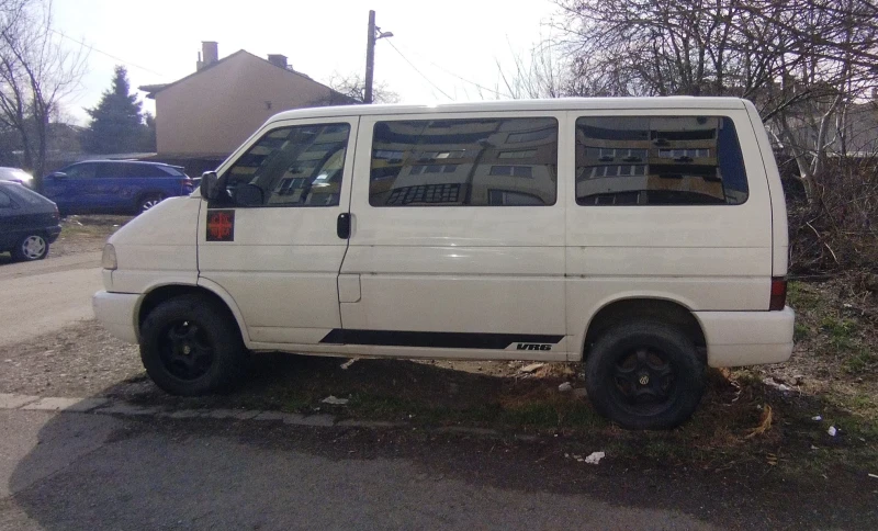 VW Caravelle VR6, снимка 3 - Бусове и автобуси - 49553341