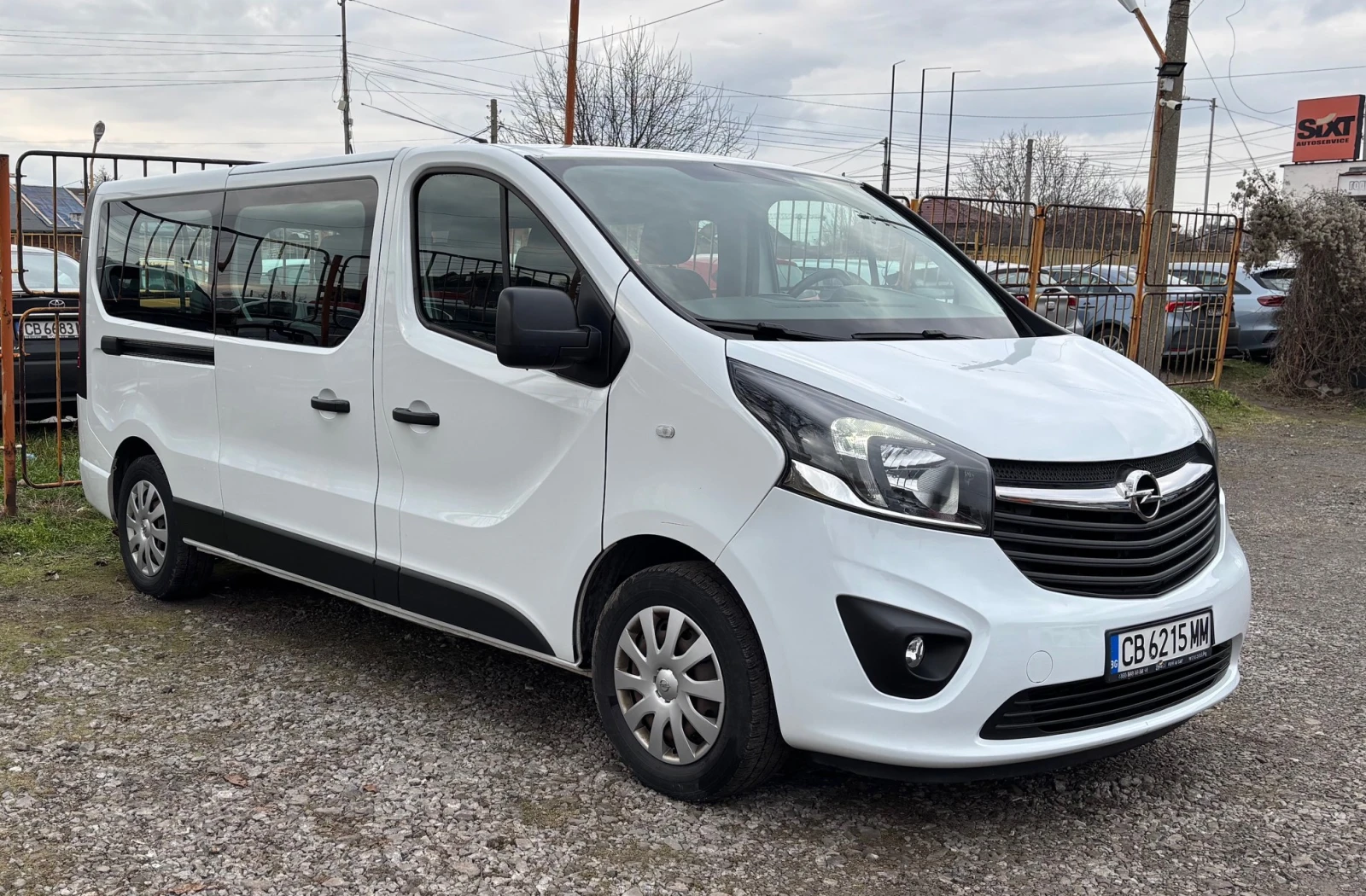 Opel Vivaro 1.6; 8+ 1; Long - изображение 3