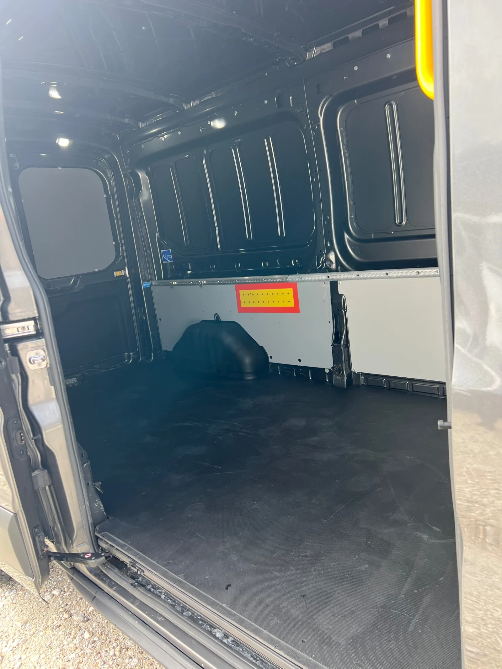 Ford Transit КЛИМАТРОНИК - EURO 6d - 170 к.с., снимка 13 - Бусове и автобуси - 54010037