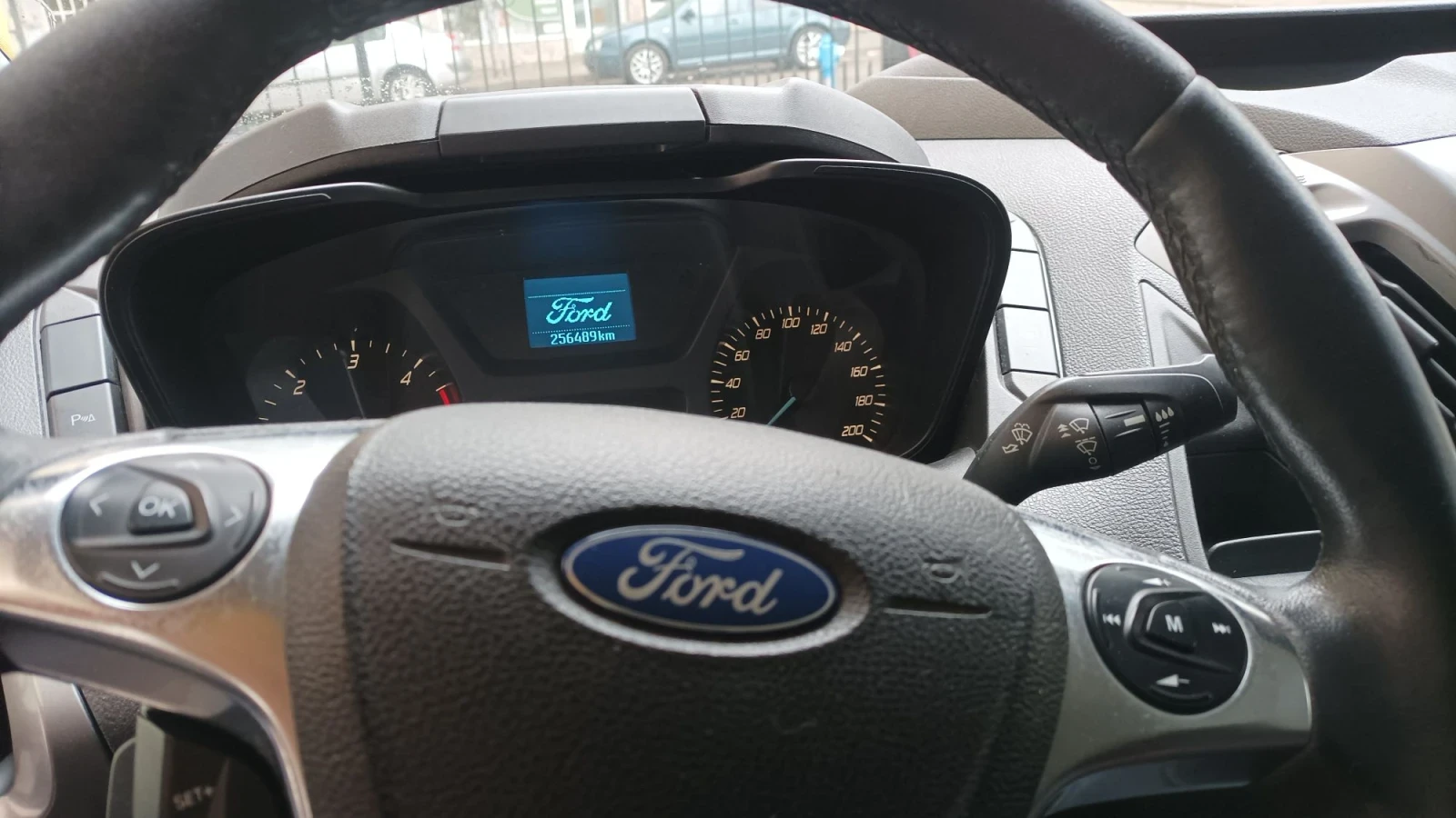 Ford Transit Custom 2.2TDCI125p.s5+ 1LONG, снимка 9 - Бусове и автобуси - 56705777