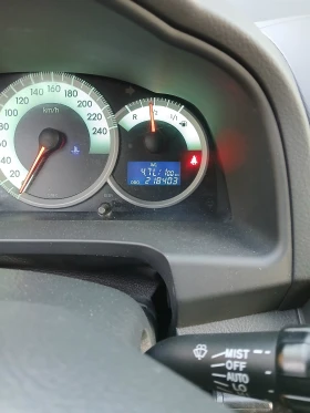 Toyota Corolla verso 2.2 D4D 136к.с.   Напълно обслужена, снимка 11