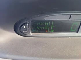 Citroen Xsara picasso 1.6 - 3850 лв. - 97029974 | Car24.bg