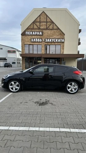 Hyundai Veloster  1.6 бензин, снимка 2