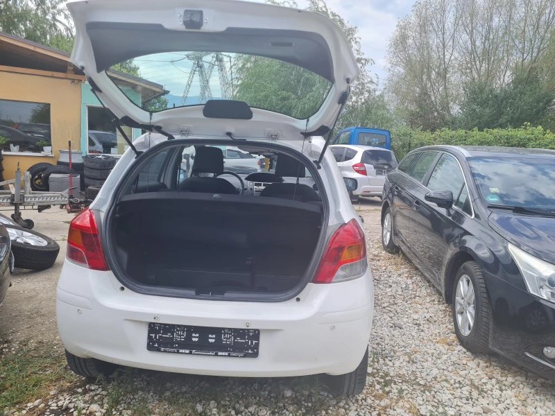 Toyota Yaris 1.0 VVT-I , снимка 16 - Автомобили и джипове - 46964200