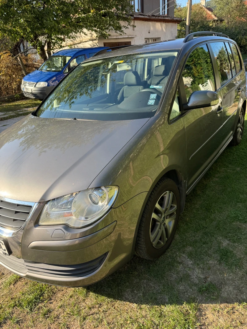 VW Touran VW Touran 1.9TDI DSG 6, снимка 2 - Автомобили и джипове - 47448425