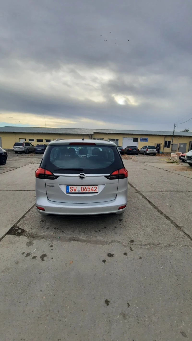 Opel Zafira 1.6I Turbo, снимка 4 - Автомобили и джипове - 48153162