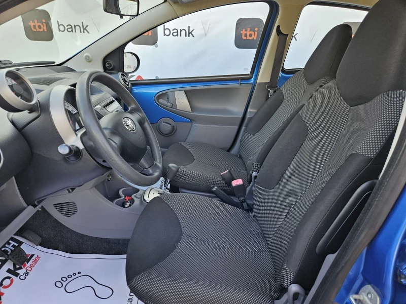 Toyota Aygo 1.0vvti-68кс= АВТОМАТ= 100.000км= КЛИМАТИК, снимка 7 - Автомобили и джипове - 51067761