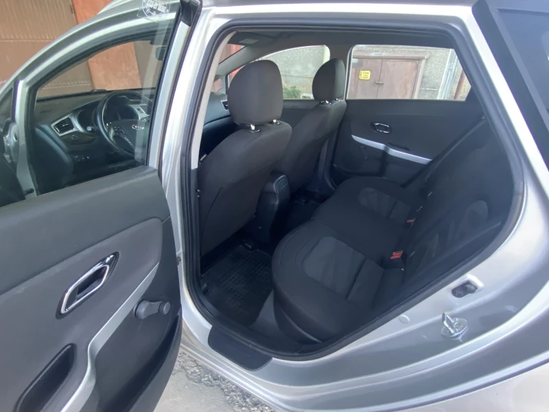 Kia Ceed, снимка 4 - Автомобили и джипове - 52533576