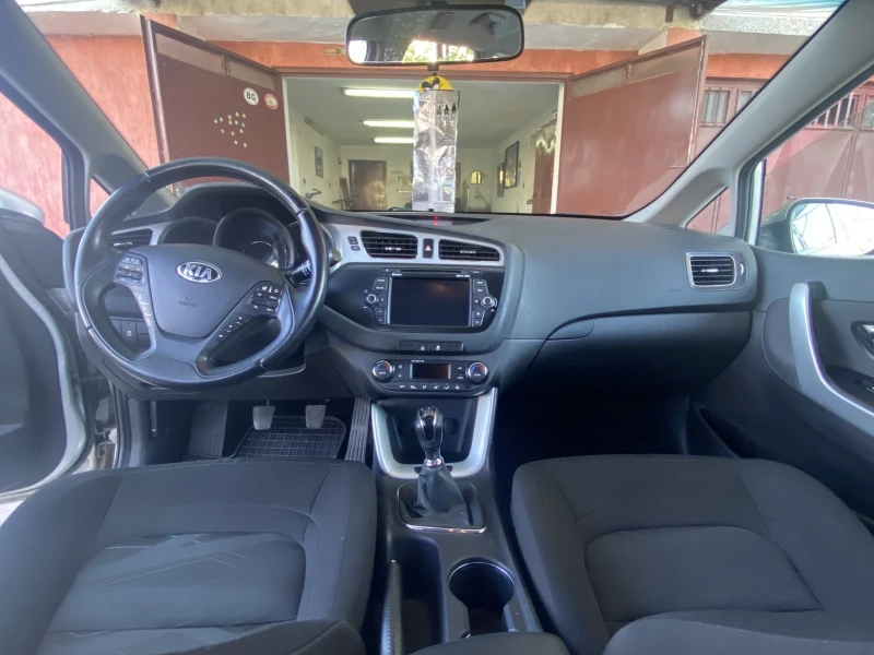Kia Ceed, снимка 6 - Автомобили и джипове - 52533576