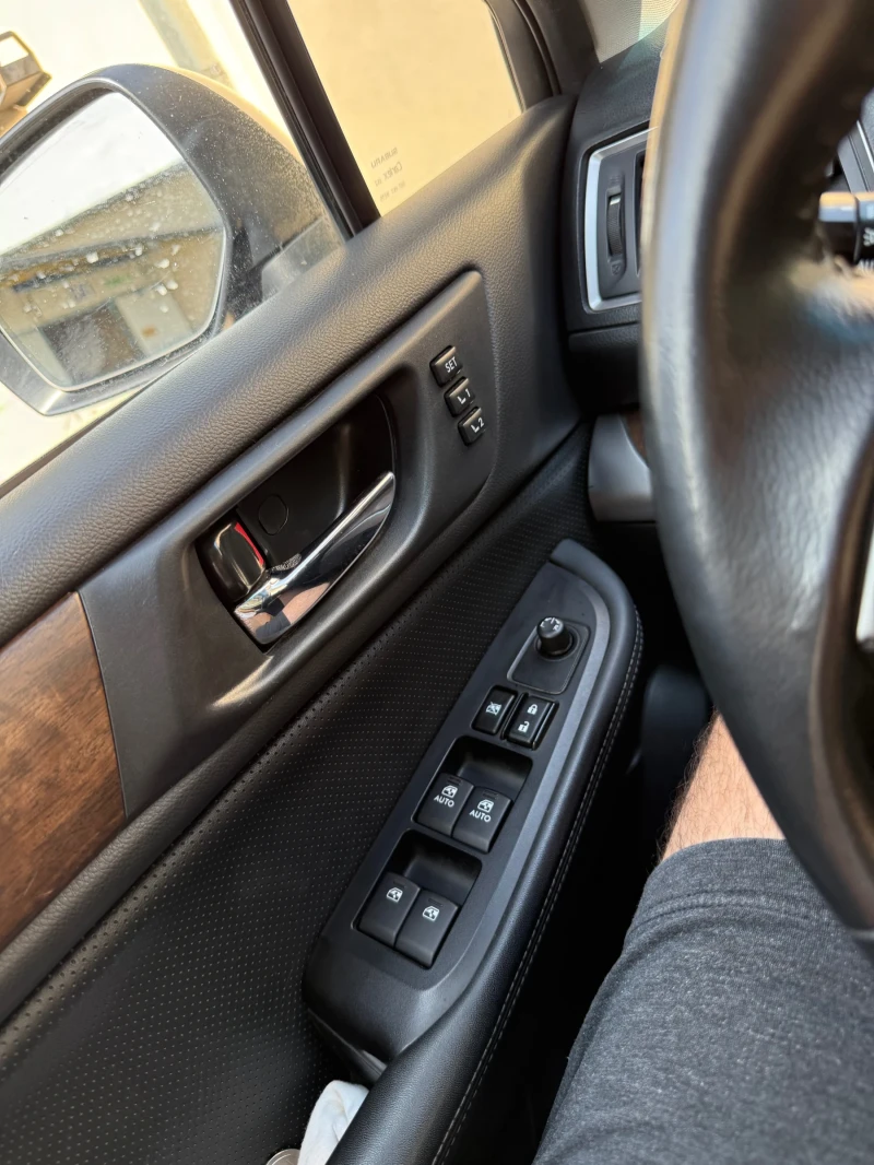 Subaru Outback 2.5i , снимка 11 - Автомобили и джипове - 52487401