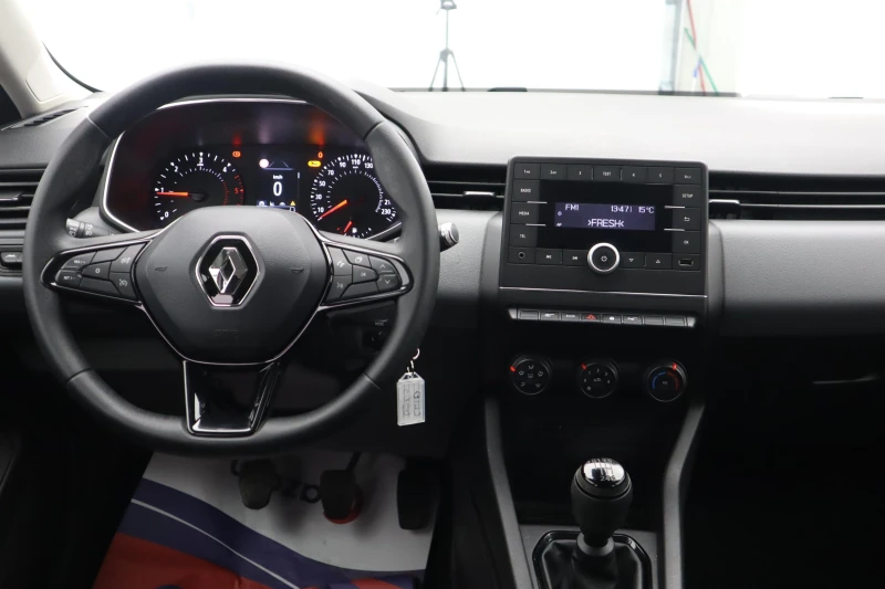 Renault Clio 1.5dci, снимка 15 - Автомобили и джипове - 52653172