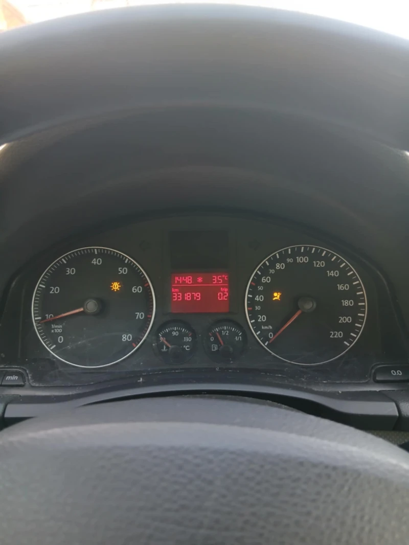 VW Golf 1.4 FSI, снимка 11 - Автомобили и джипове - 52920339