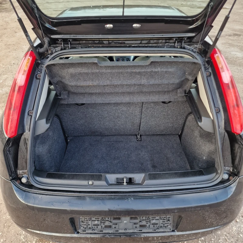 Fiat Punto Fiat Punto 1.4i Бензин, снимка 3 - Автомобили и джипове - 53019586