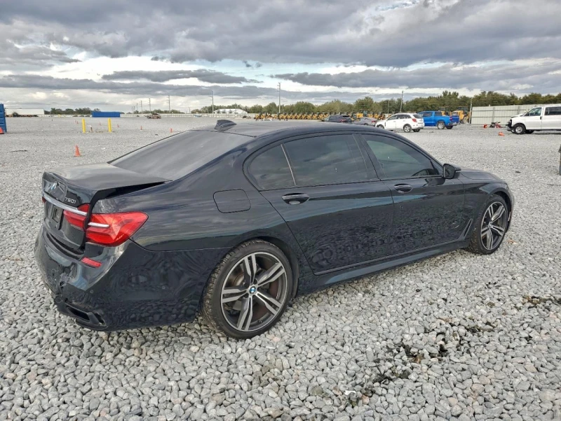 BMW 750 Li XDRIVE| M PACK| ЩОРИ| ПАНО| МАСАЖ, снимка 6 - Автомобили и джипове - 53046010