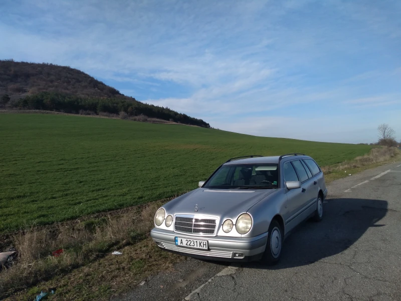 Mercedes-Benz E 230 2300, снимка 10 - Автомобили и джипове - 53066378