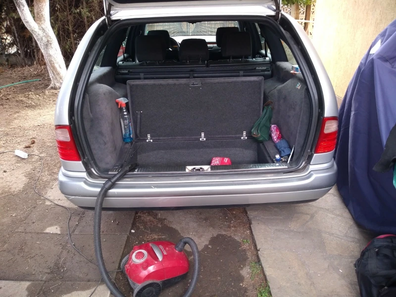 Mercedes-Benz E 230 2300, снимка 4 - Автомобили и джипове - 53066378