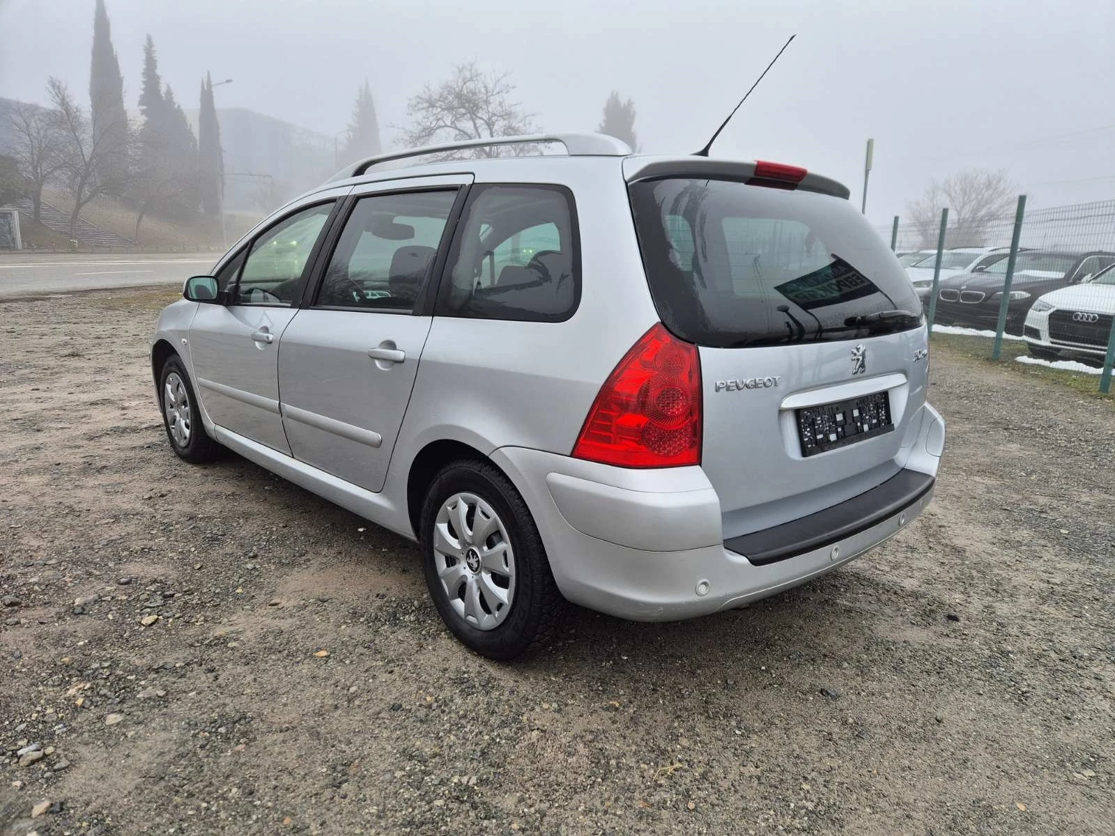 Peugeot 307 SW 2.0i 140кс - изображение 3