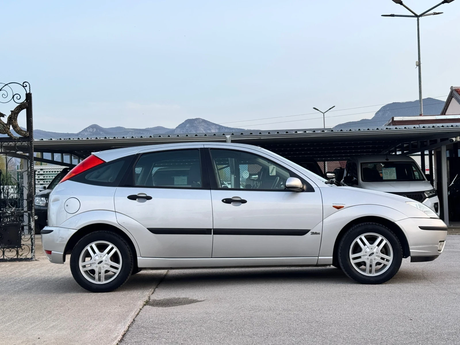 Ford Focus 1.6i ИТАЛИЯ - изображение 3