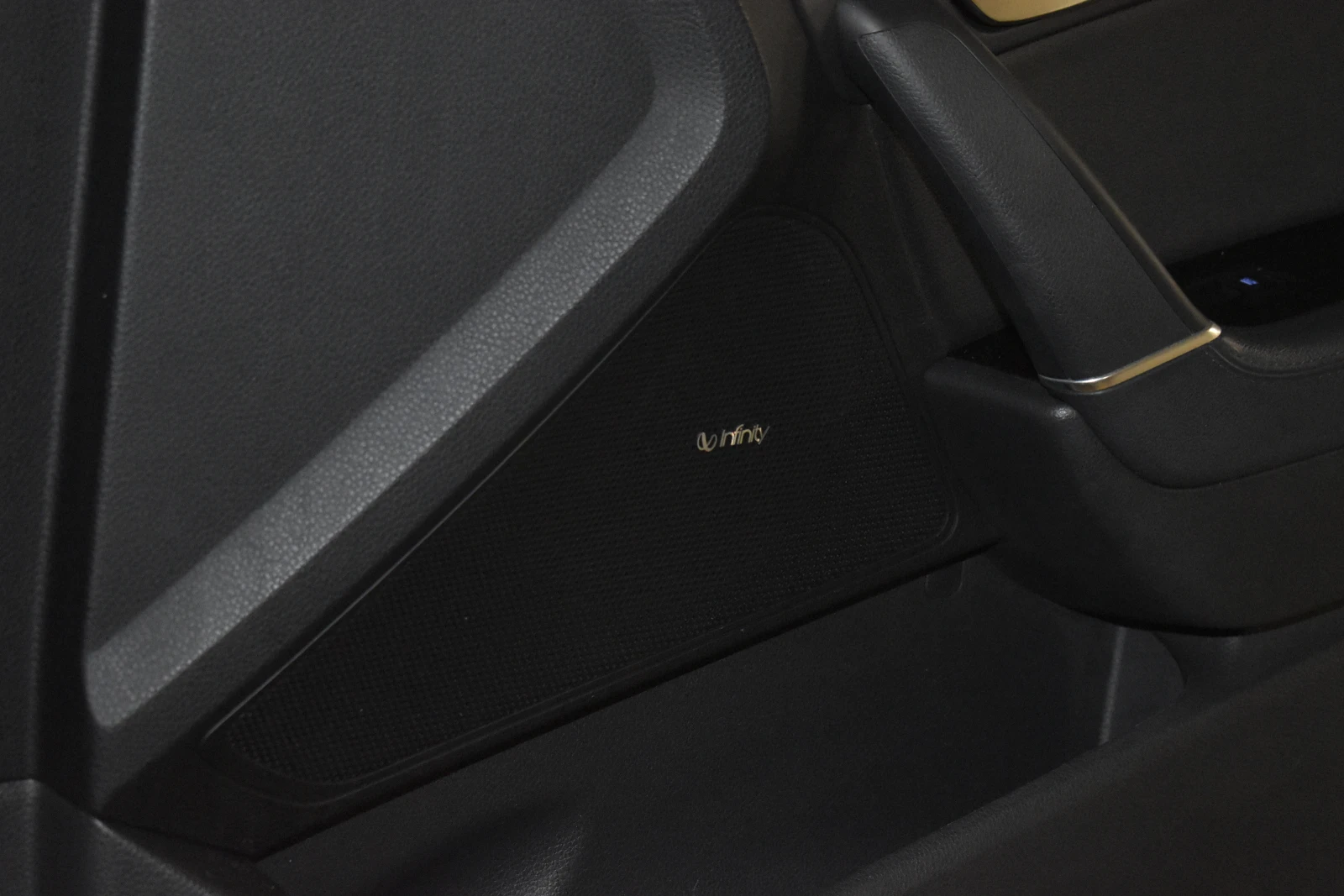Hyundai I40 Premium - изображение 9