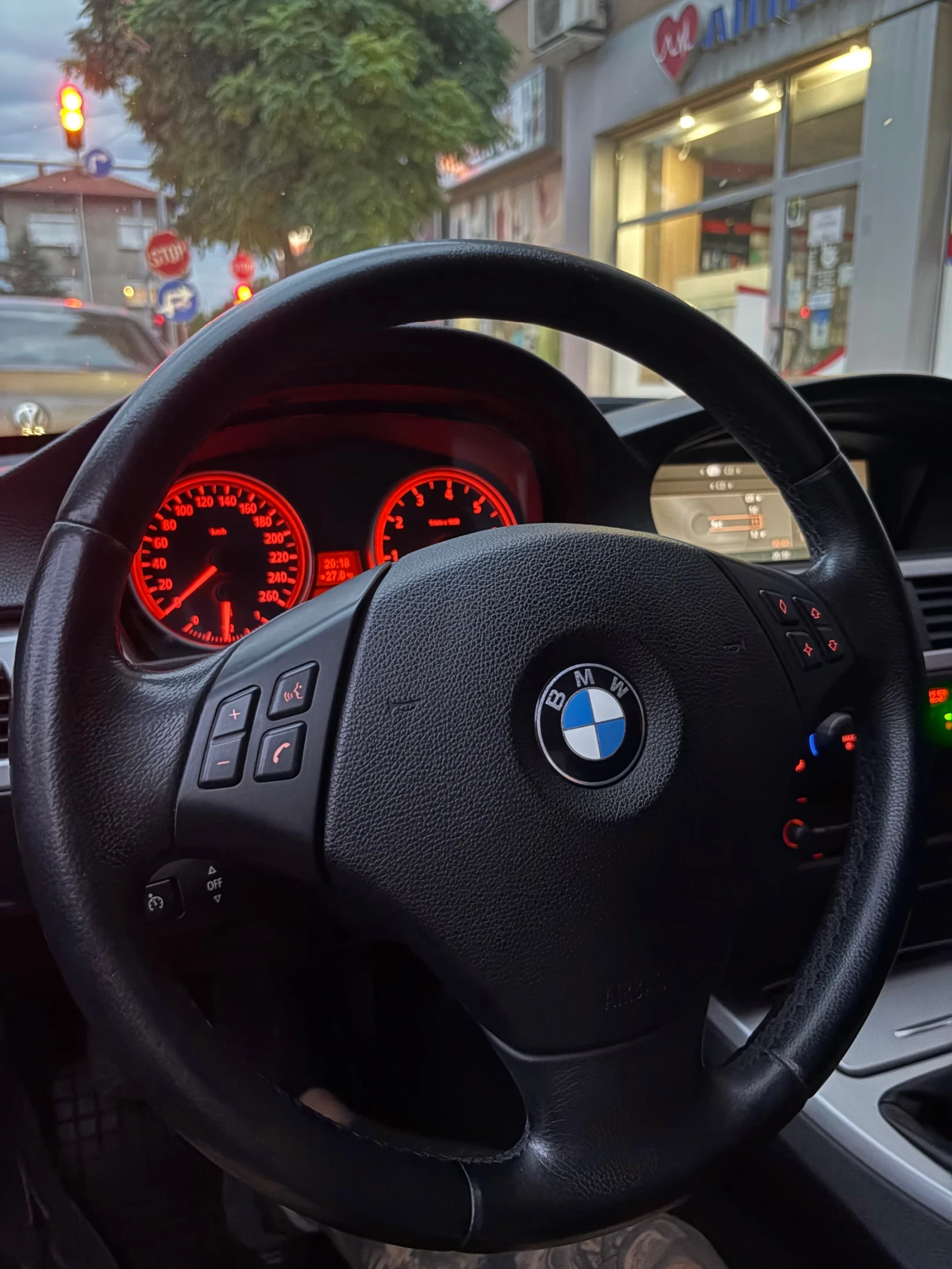 BMW 325  - изображение 9