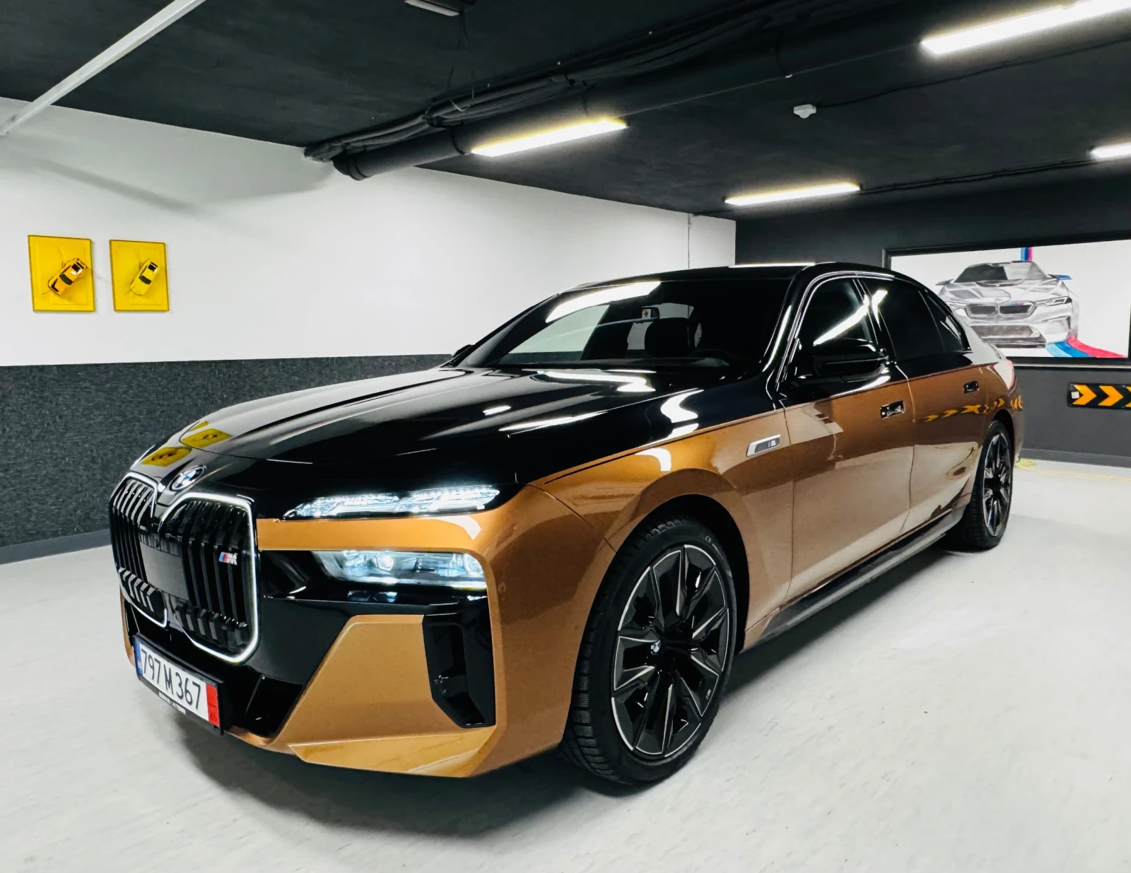 BMW i7 M70 - изображение 3