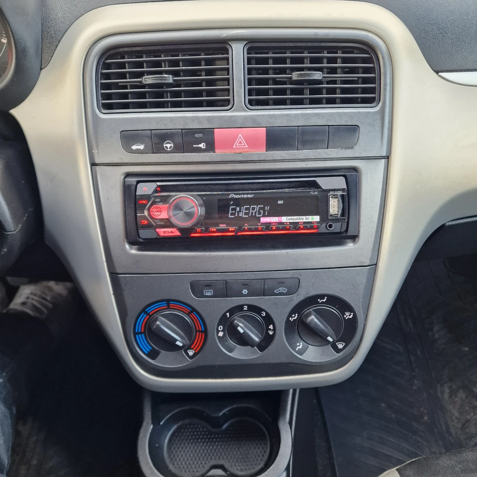 Fiat Punto Fiat Punto 1.4i ������ | Mobile.bg � ����������� 14