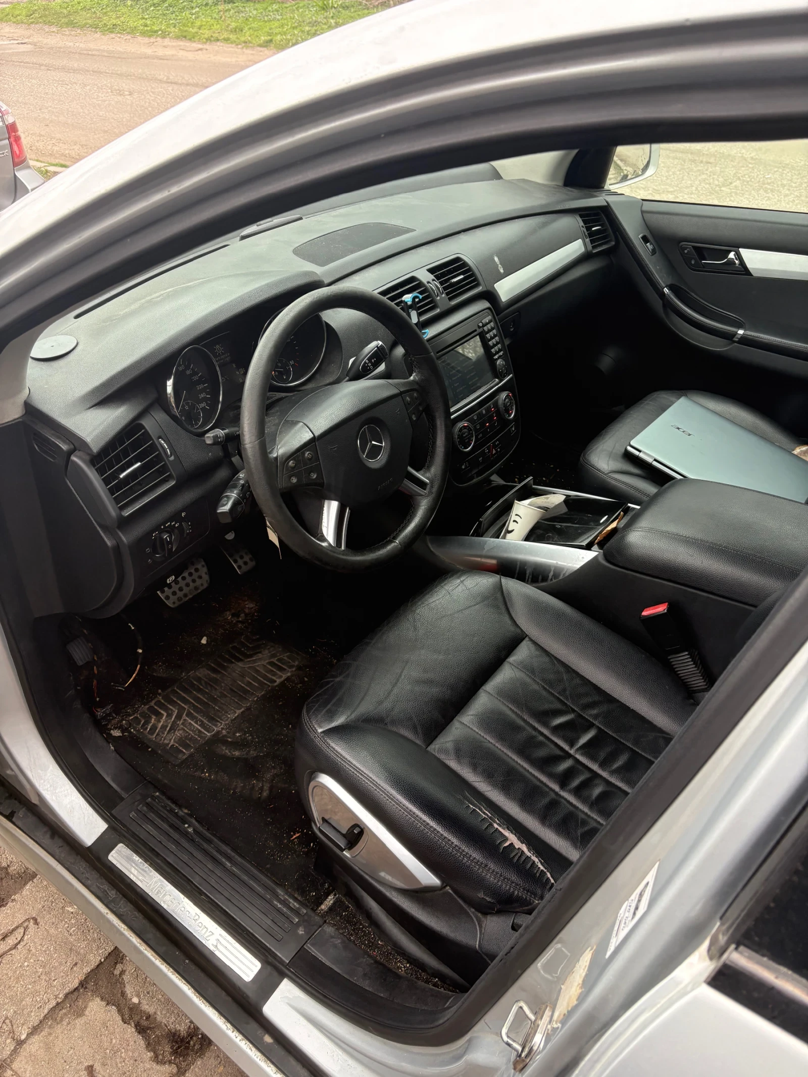 Mercedes-Benz R 320, снимка 5 - Автомобили и джипове - 53776645