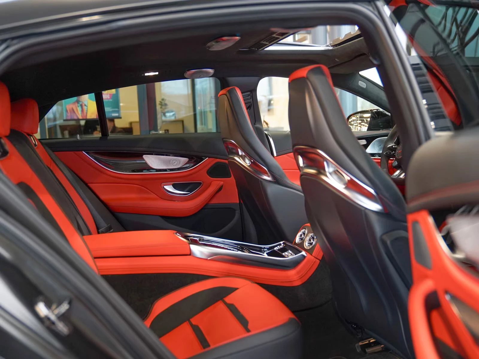 Mercedes-Benz AMG GT 63 S E PERF./843HP/PANO/3d BURM./AERO/166h, снимка 10 - Автомобили и джипове - 53926452