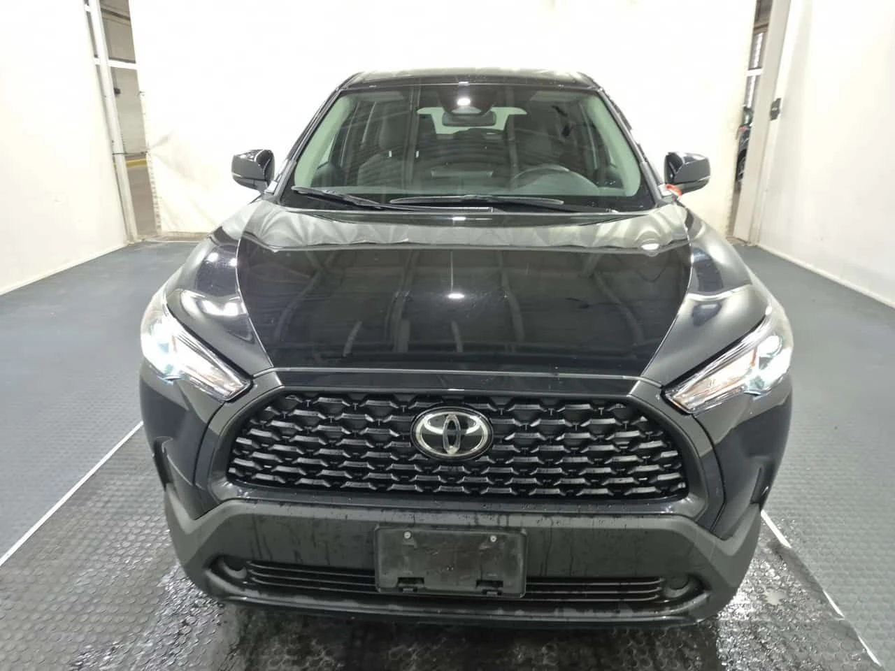 Toyota Corolla Cross * LE * CARFAX * DISTRONIC * KEYLESS * ПОДГРЕВИ, снимка 14 - Автомобили и джипове - 54412001