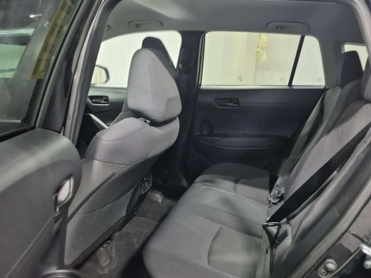 Toyota Corolla Cross * LE * CARFAX * DISTRONIC * KEYLESS * ПОДГРЕВИ, снимка 3 - Автомобили и джипове - 54412001
