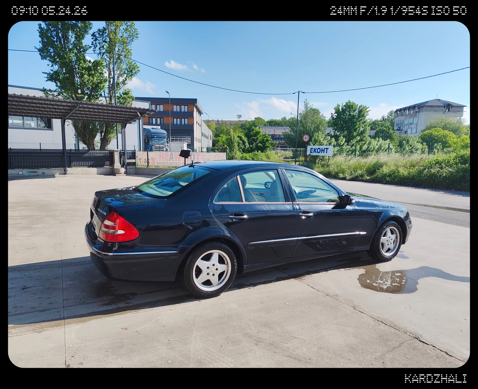 Mercedes-Benz E 200, снимка 3 - Автомобили и джипове - 54658082
