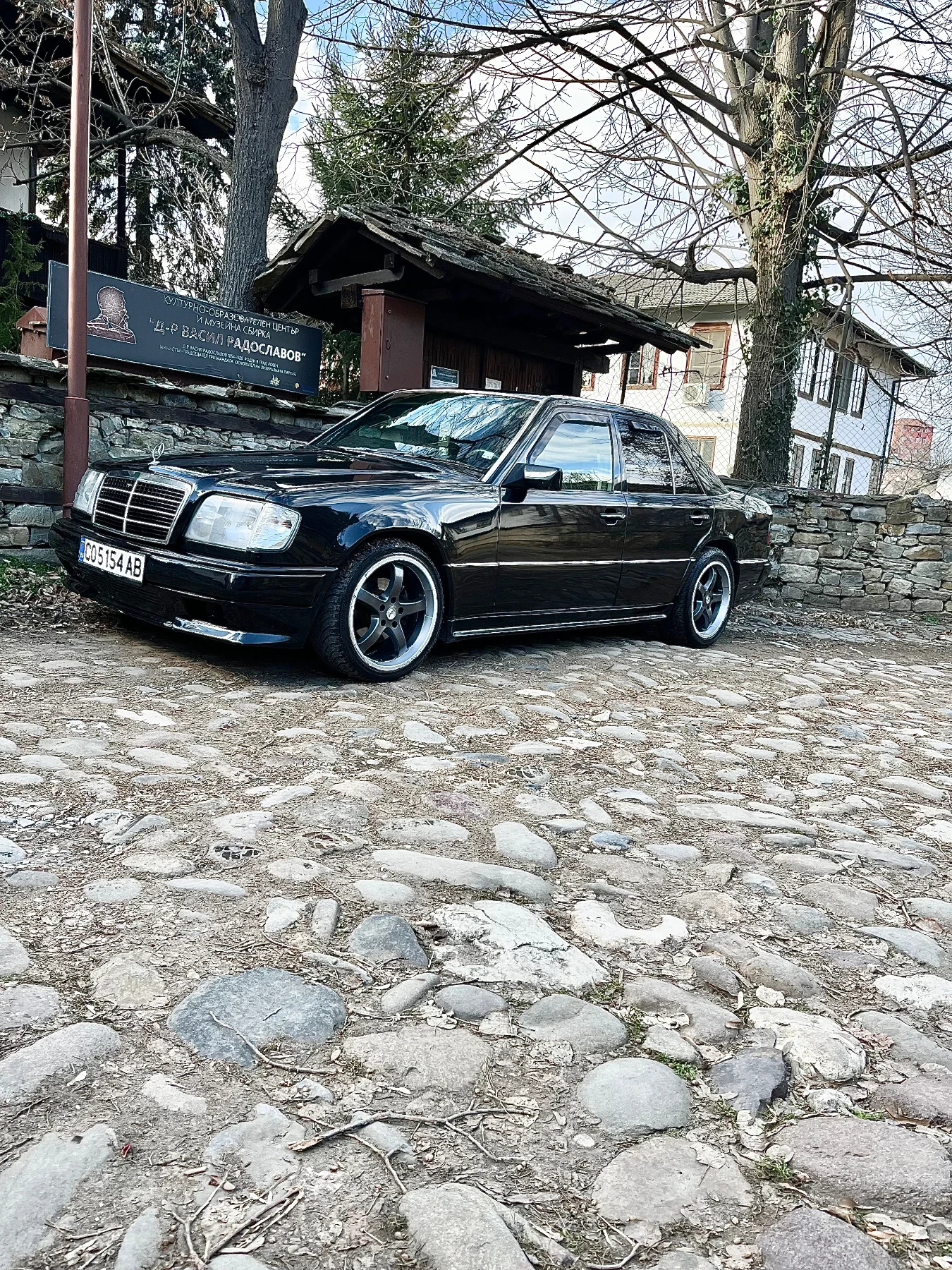 Mercedes-Benz 124 300D, снимка 7 - Автомобили и джипове - 54881435